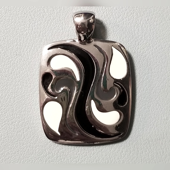 Lia Sophia Jewelry - Lia Sophia Black and White Pendant
